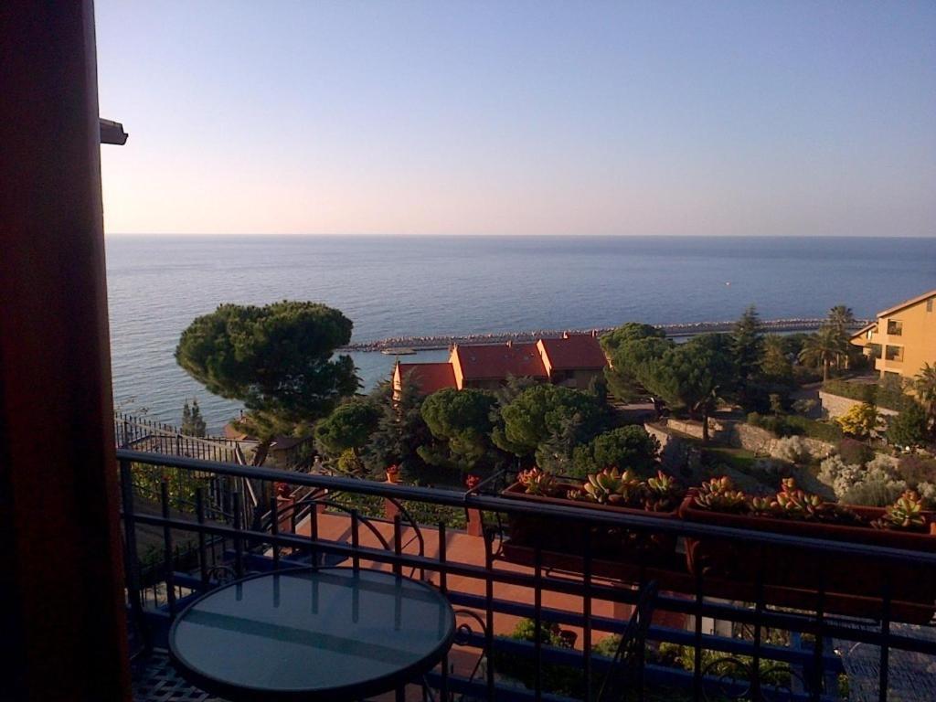 B&B La Mimosa Del Golfo Ospedaletti Zimmer foto