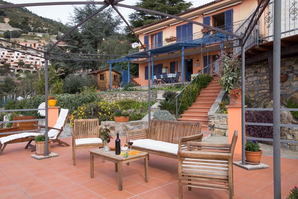 B&B La Mimosa Del Golfo Ospedaletti Exterior foto